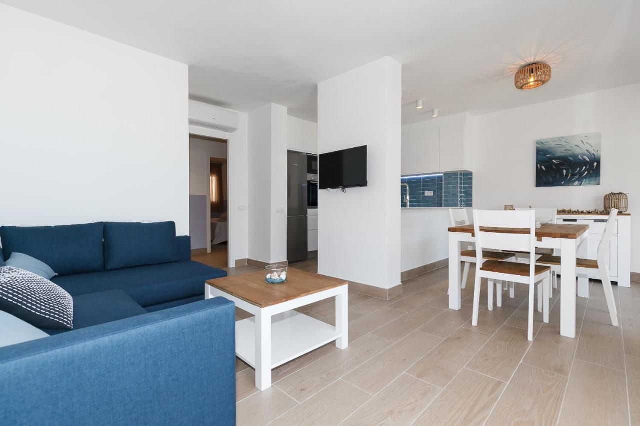 Uhc Dms Family Apartments Камбрильс Экстерьер фото