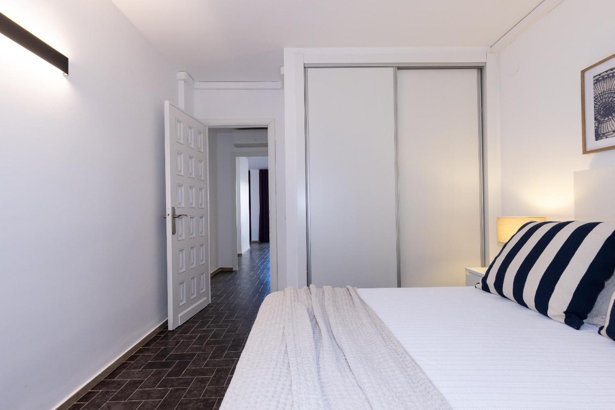 Uhc Dms Family Apartments Камбрильс Номер фото